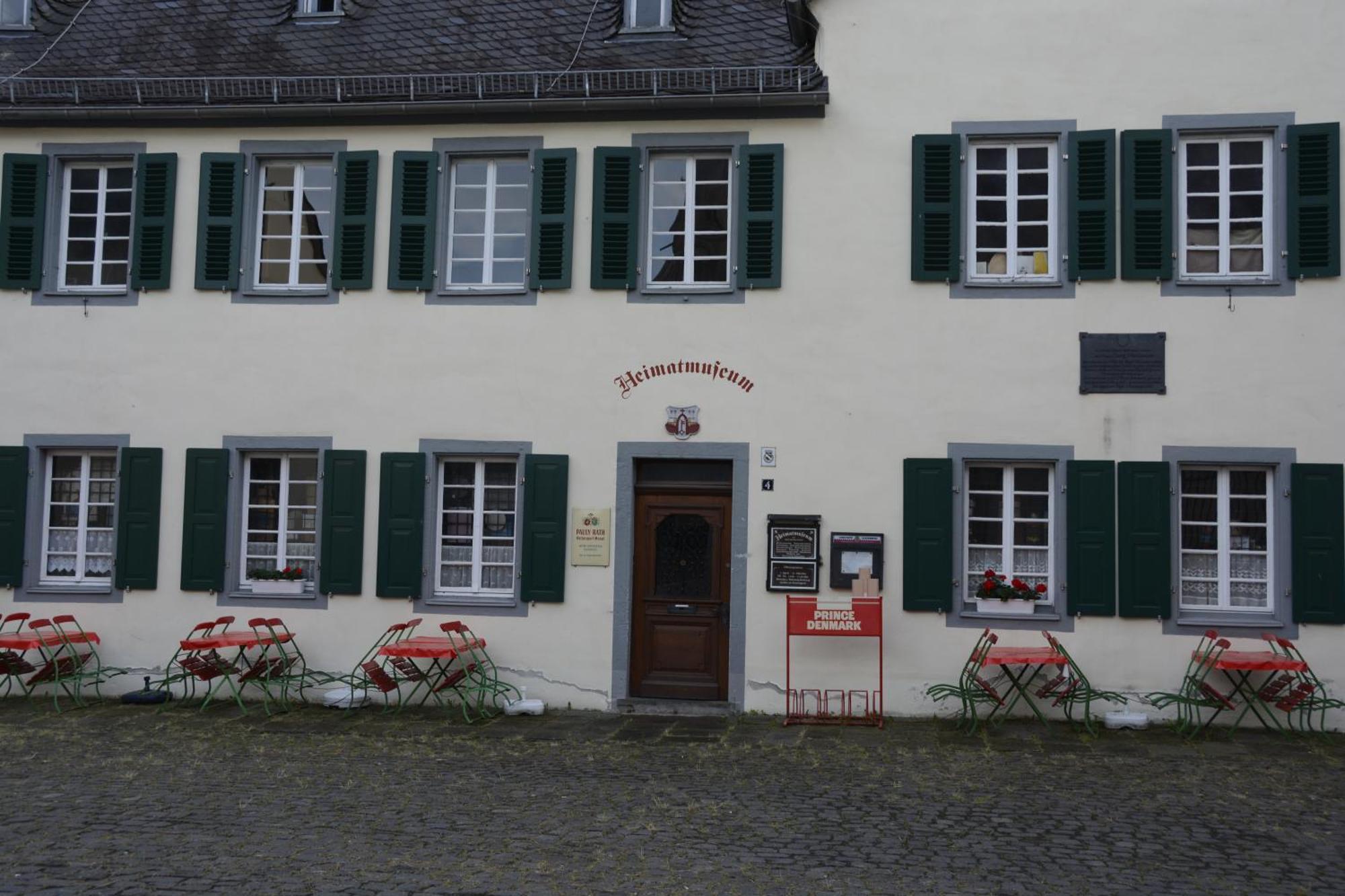 Stiftsherrenhaus Munstermaifeld Экстерьер фото