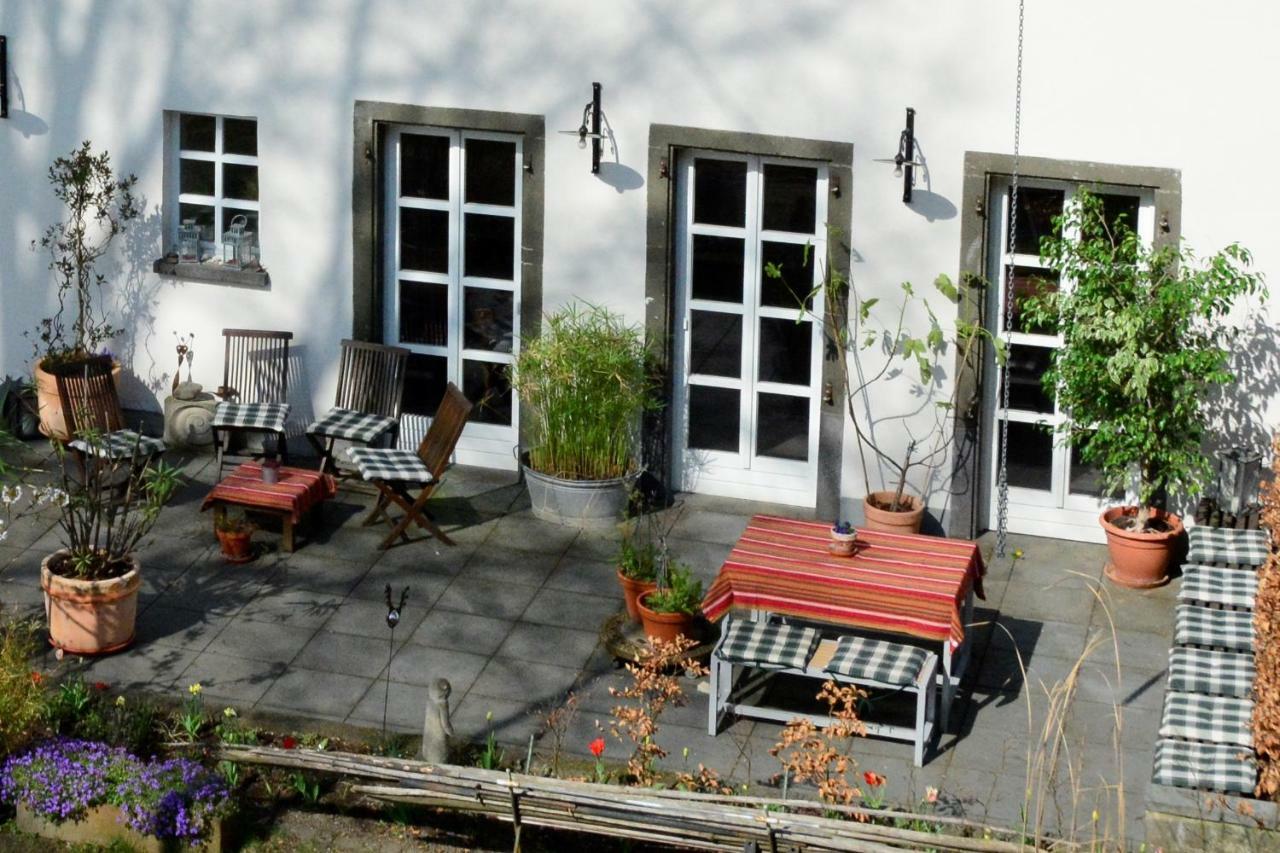 Stiftsherrenhaus Munstermaifeld Экстерьер фото